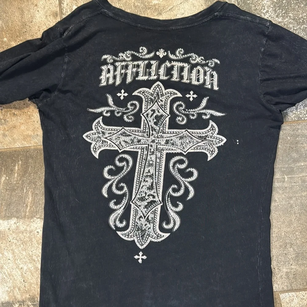Affliction tee - Picture 3 of 4